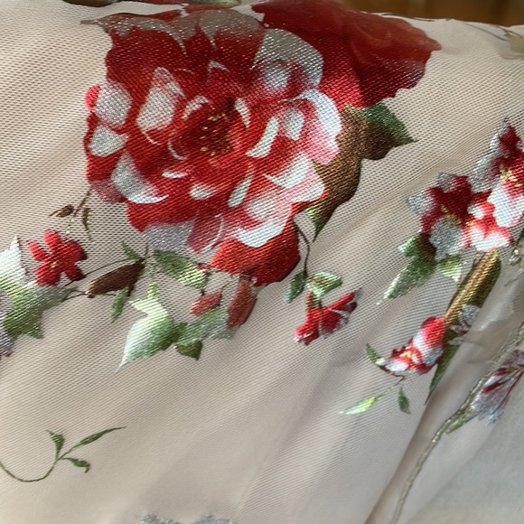 Never Worn😀 Cream with beautiful metallic floral print. open back sundress. NEW - Picture 9 of 13